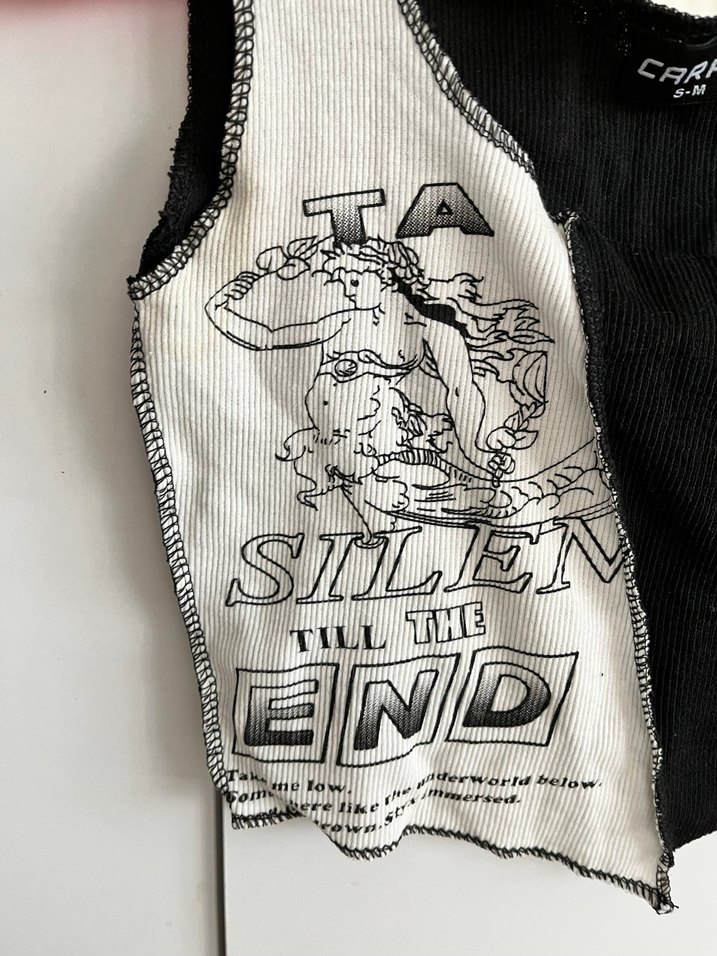 Kadın Siyah-Beyaz Desenli  Crop Top - Görsel 3