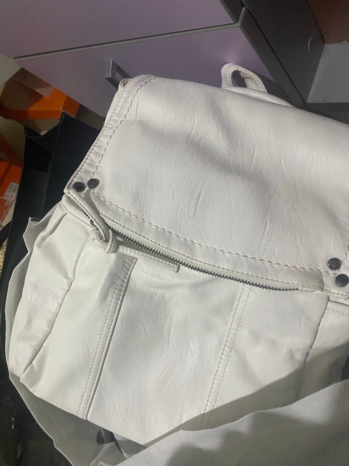 Beyaz Deri Kadın Sırt Çantası - Görsel 4