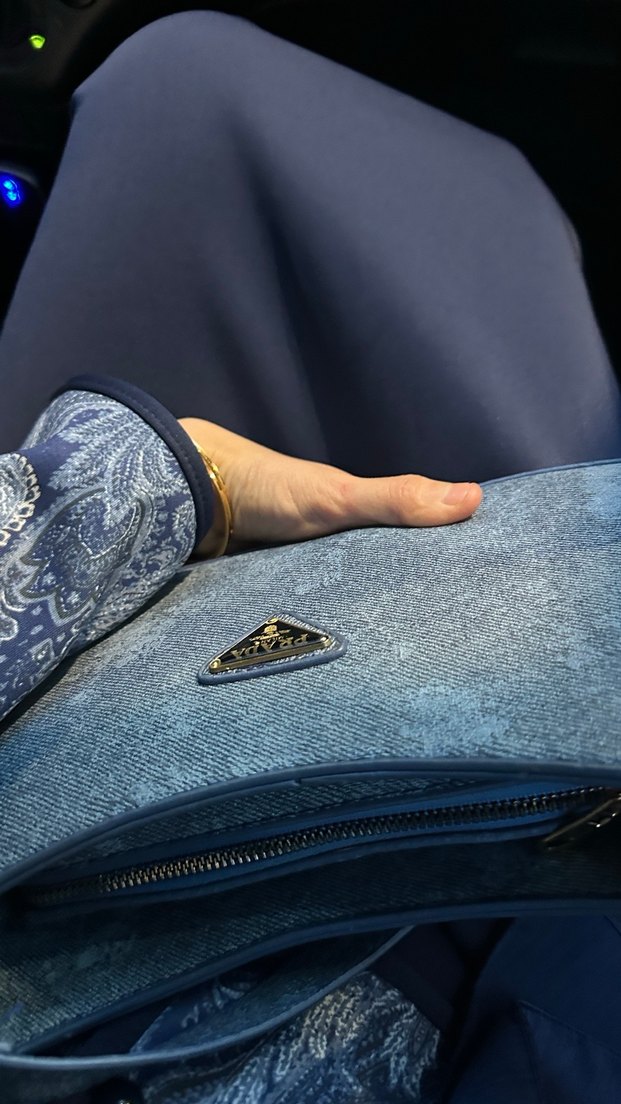 Prada Mavi Süet Kadın Çanta - Görsel 3