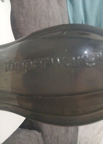 Beden siyah Renk Tupperware 1 litrelik suluk