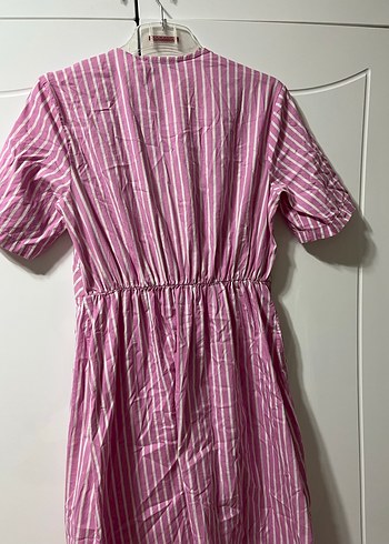 Pembe Çizgili V Yakalı Uzun Elbise - Görsel 5