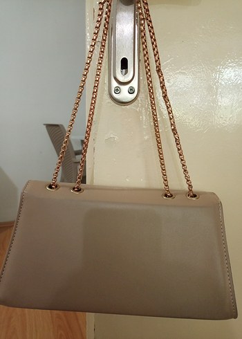 Zincir Detaylı Bej Deri Kadın Çanta - Görsel 2