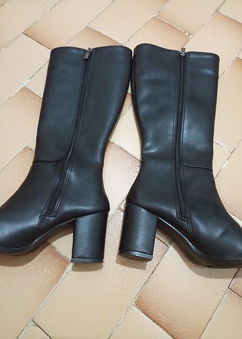 Siyah Deri  Kadın çizme - Görsel 3