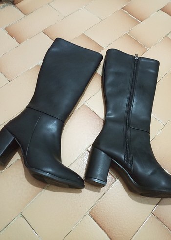 Siyah Deri  Kadın çizme - Görsel 2