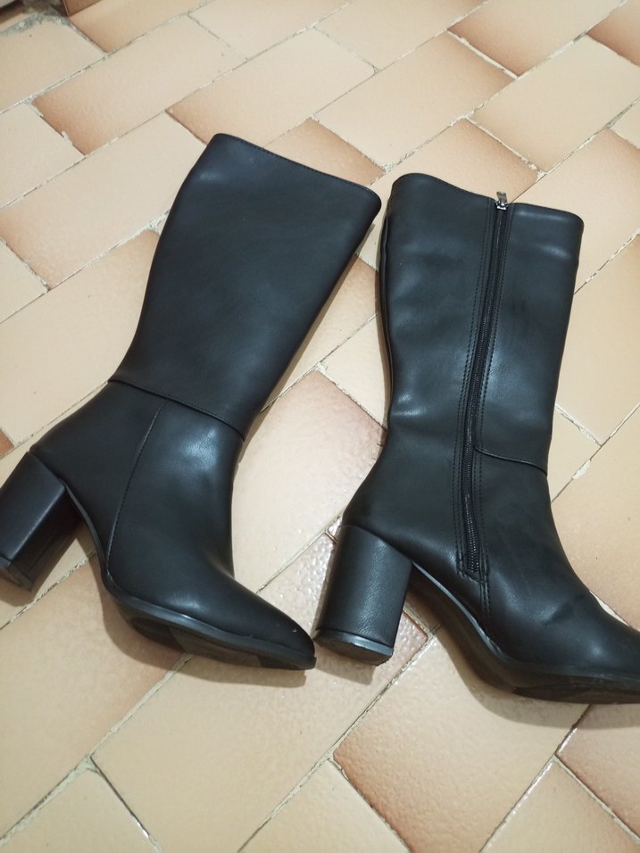 Siyah Deri  Kadın çizme - Görsel 2