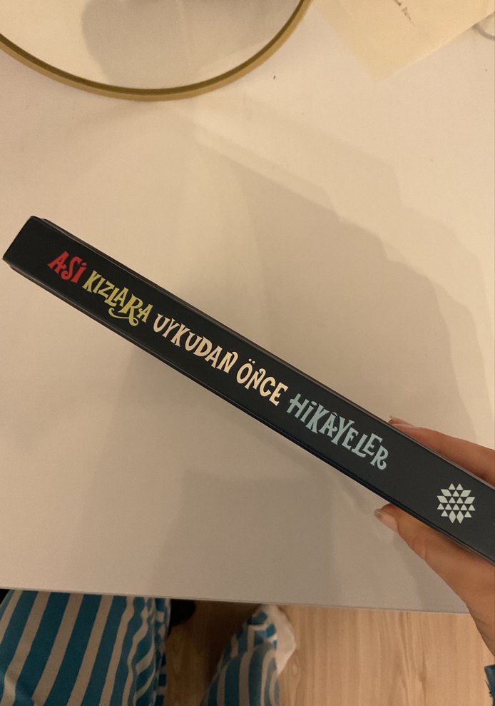 Asi Kızlara Uykudan Önce Hikayeler Kitabı - Görsel 3