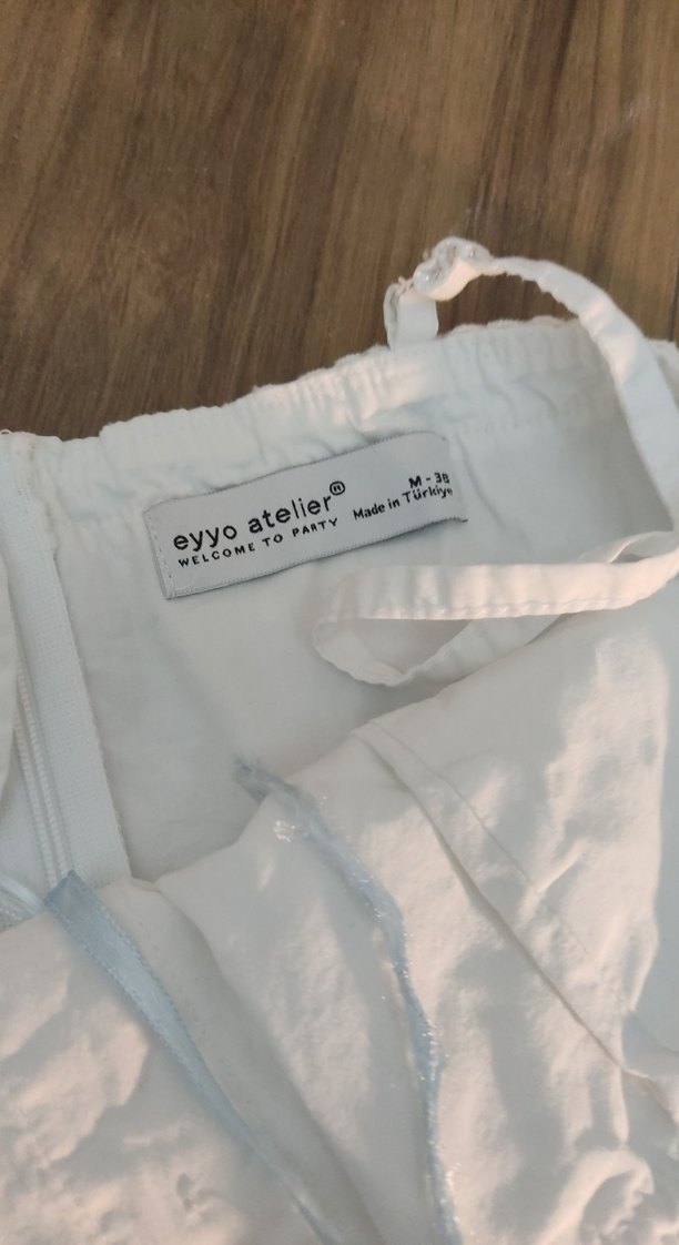 Beyaz Düğmeli Askılı Midi Keten Elbise - Görsel 3