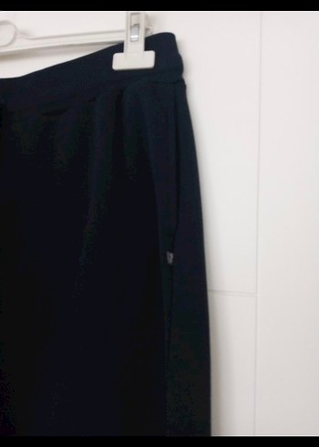 Siyah Bol Kesim Kemerli Şort - Görsel 3