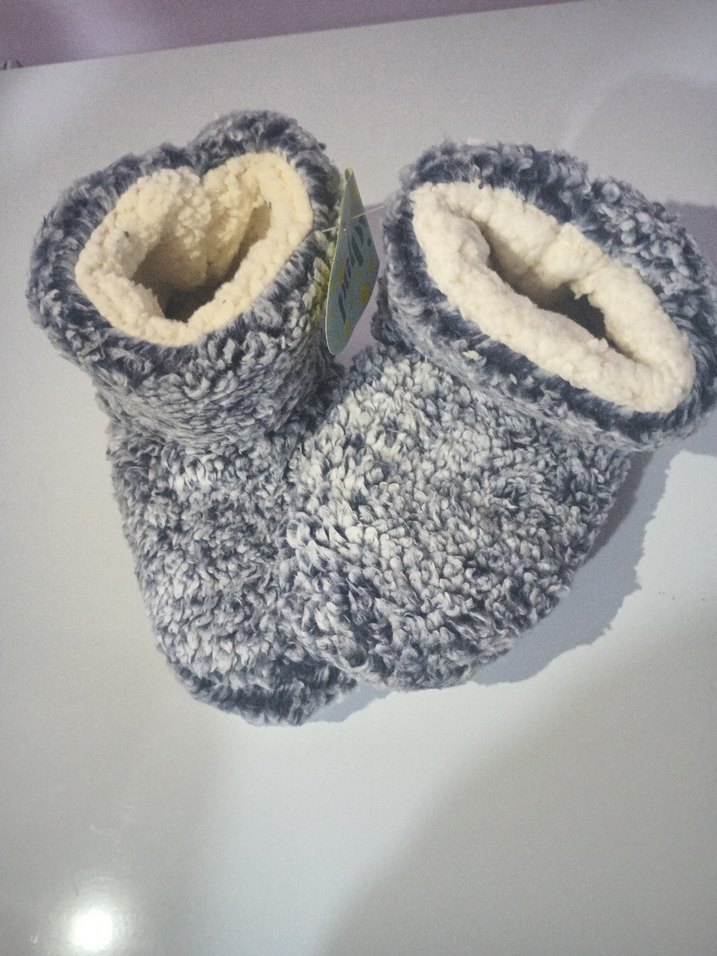 Kızlar için Gri Örgü Sıcak Ev Terliği - Görsel 2