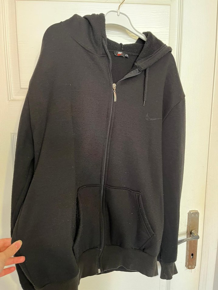 siyah uzun kollu kapüşonlu hirka - Görsel 2