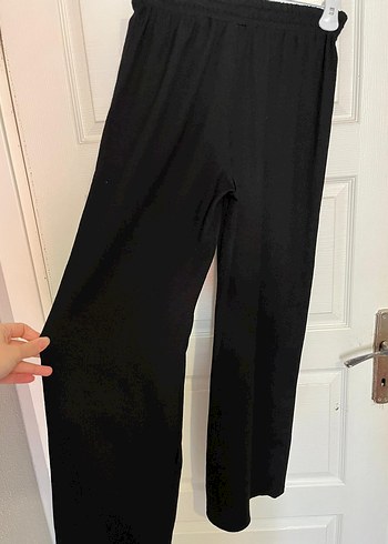 Kadın Siyah Pilili Uzun Kumaş Pantolon - Görsel 2