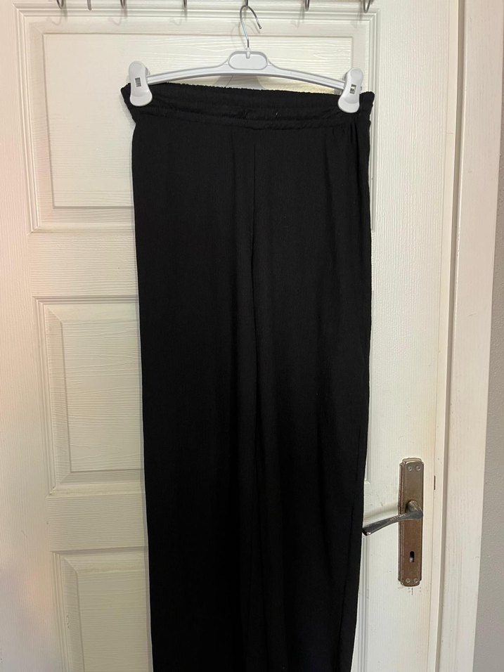 Kadın Siyah Pilili Uzun Kumaş Pantolon - Görsel 3