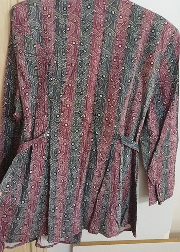 önünde düğmeli şık gömlek - Görsel 3