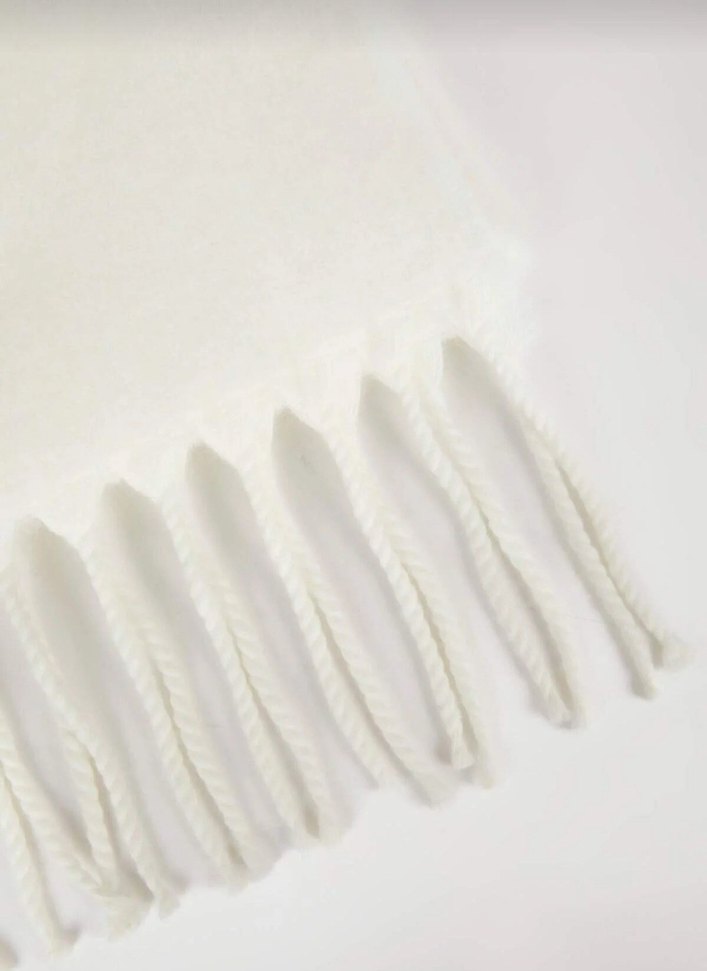 Püsküllü Beyaz Kadın Atkı - Görsel 2