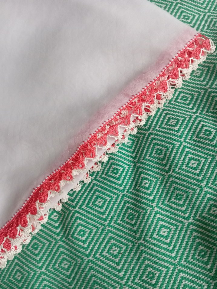 Dantel Detaylı Beyaz Kadın Fular - Görsel 2