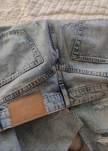 H&M Yırtık Detaylı Jeans - Görsel 2