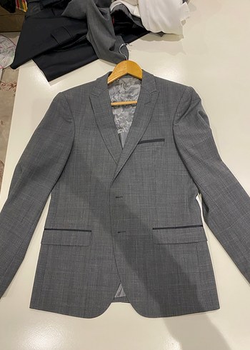 Gri Erkek Takım Elbise, Düğmeli, Normal Boy - Görsel 2