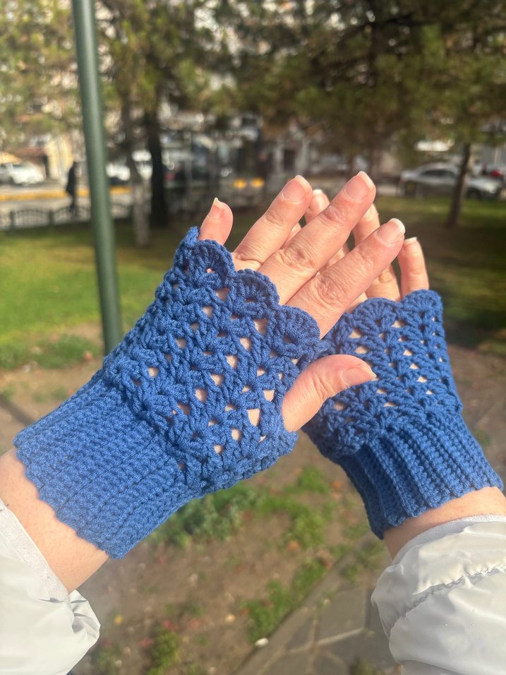 Dantel Detaylı Mavi Örgü Kadın Eldiven - Görsel 3