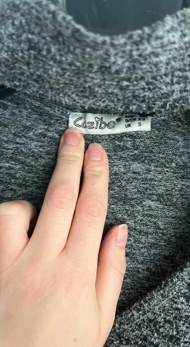 Gri V Yaka Uzun Kollu Triko Elbise - Görsel 4