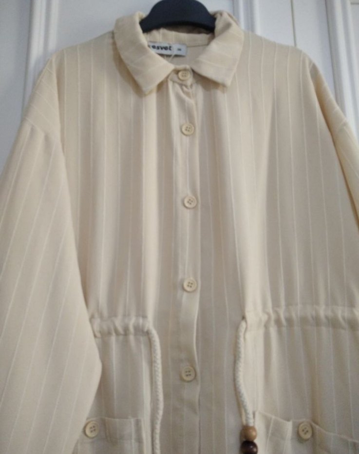 Bej Uzun Kollu Düğmeli elbise - Görsel 4