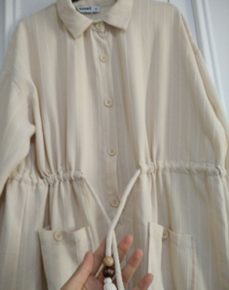 Bej Uzun Kollu Düğmeli elbise - Görsel 5