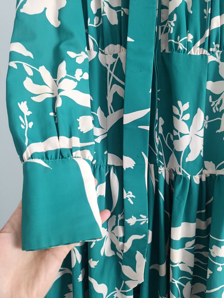 Yeşil Çiçek Desenli Uzun Piliseli Elbise - Görsel 5