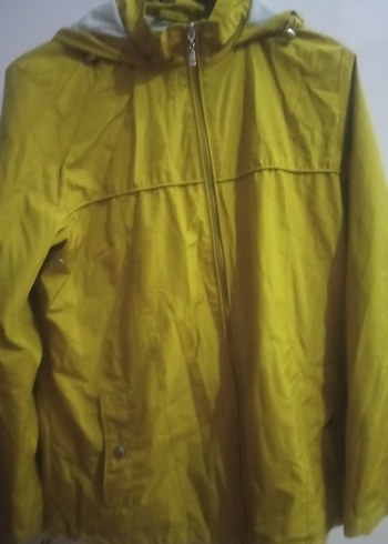 kadın yeşil yağmurluk - Görsel 2