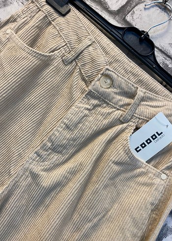 Düğmeli Bej Keten Bol Kesim Kadın Pantolon - Görsel 2