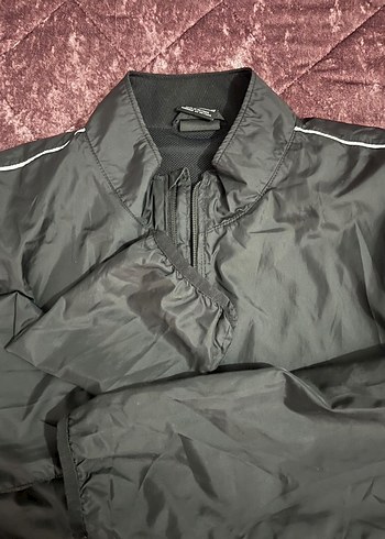 Nike Siyah Fermuarlı Yağmurluk - Görsel 3