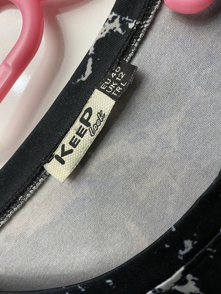 Kısa Kol Siyah Batik Crop Top - Görsel 2