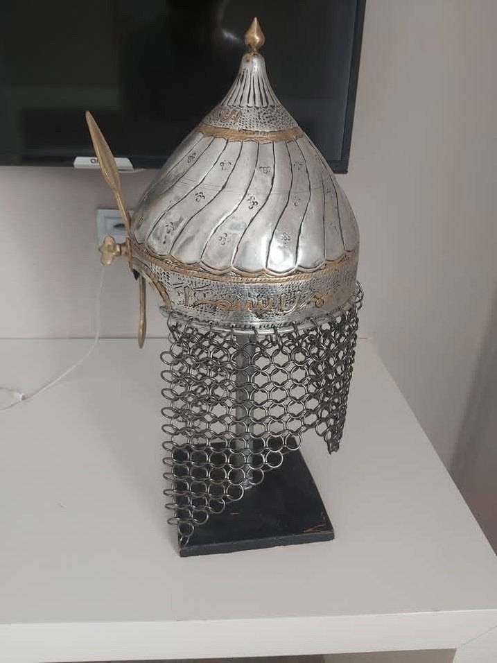 Gri ve Altın Vintage Zincirli Metal Kask miğfer - Görsel 4