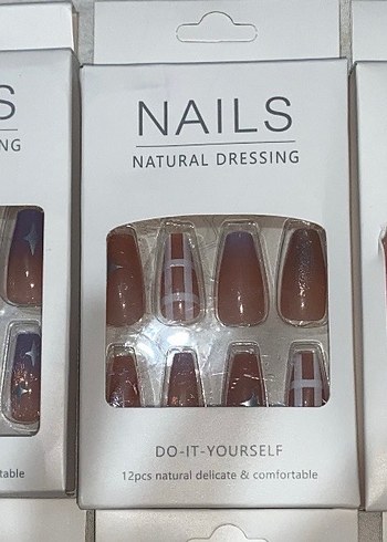 Çok Renkli Kendin Yap Takma Tırnaklar - Görsel 2