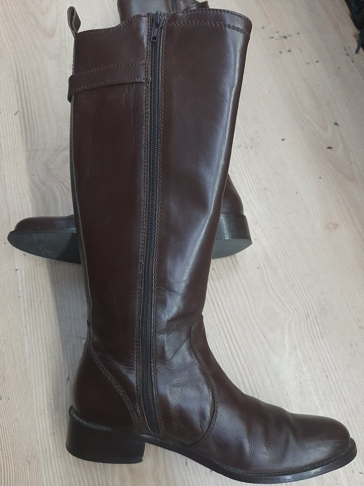 Kahverengi Deri Tokalı Dizüstü Bot - Görsel 4