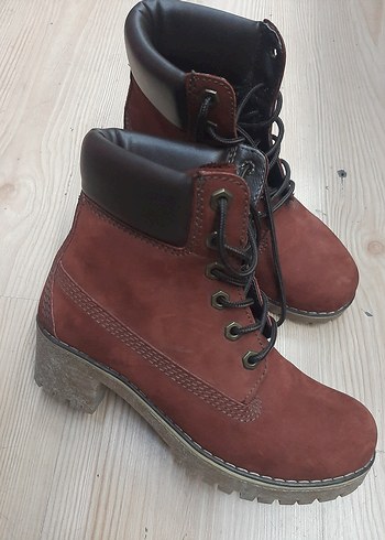 Kahverengi Süet Bağcıklı Kadın Bot - Görsel 2