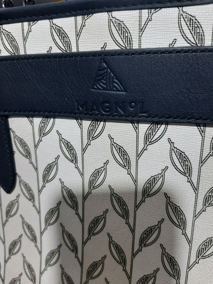 Zincir Detaylı magnol Kadın Çanta - Görsel 2