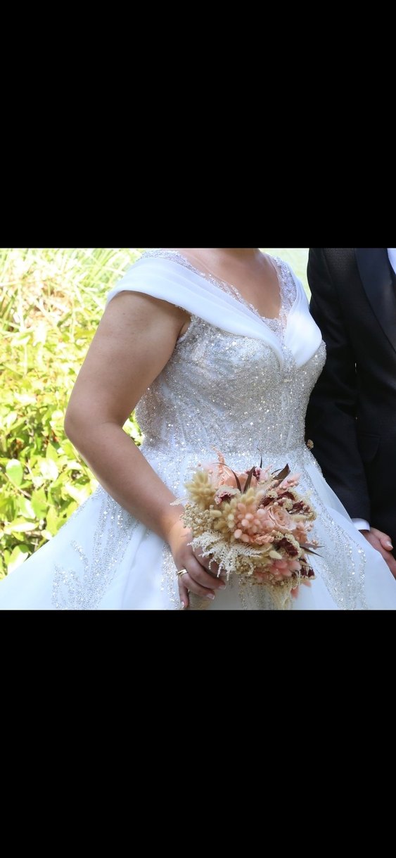 Klasik Beyaz Straplez taş işlemeli Prenses Gelinlik (44/46) - Görsel 4