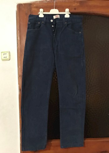 Levis 29