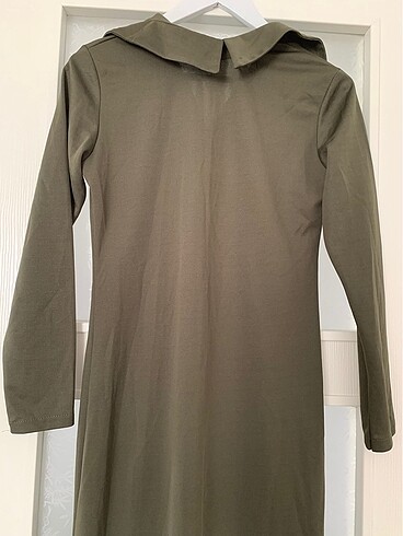 Yeşil elbise - Görsel 2