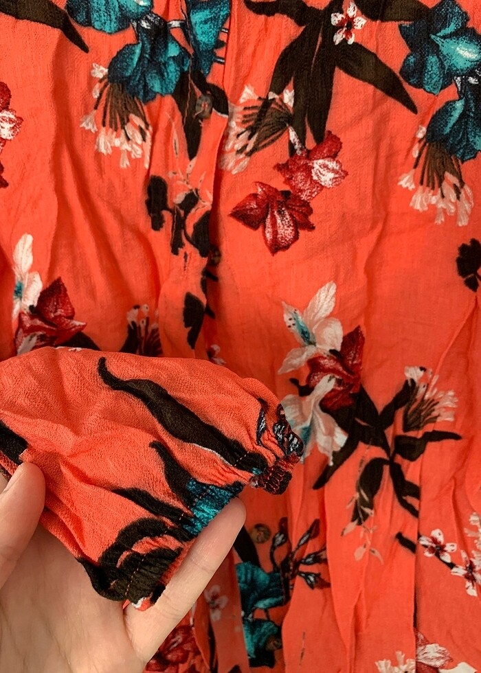 Çiçekli gömlek - Görsel 3