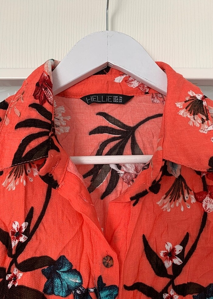 Çiçekli gömlek - Görsel 2