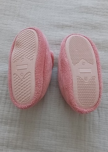 Kız Çocuk Pembe Nakışlı Sıcak Ev Terliği - Görsel 3
