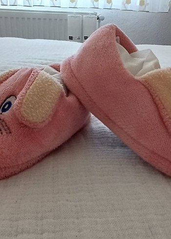 Kız Çocuk Pembe Nakışlı Sıcak Ev Terliği - Görsel 2