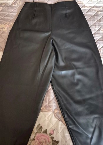 Deri Siyah Midi Kadın Pantolon - Görsel 3