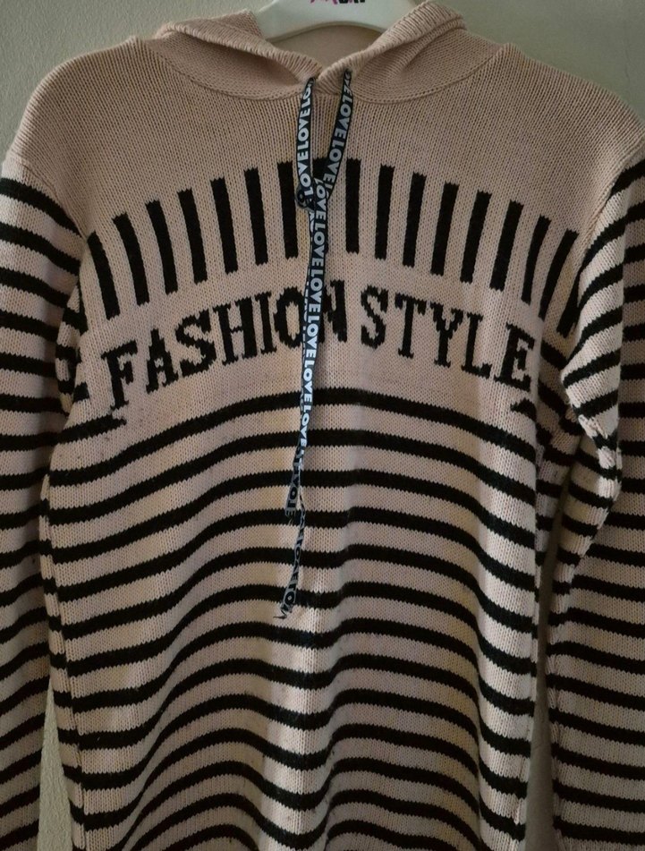 Çizgili Kapüşonlu Uzun Triko Kadın Kazak - Görsel 2