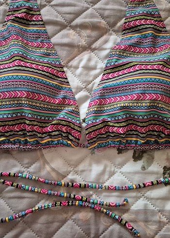 Boncuk Detaylı Çok Renkli Bohem Bikini Üstü - Görsel 4