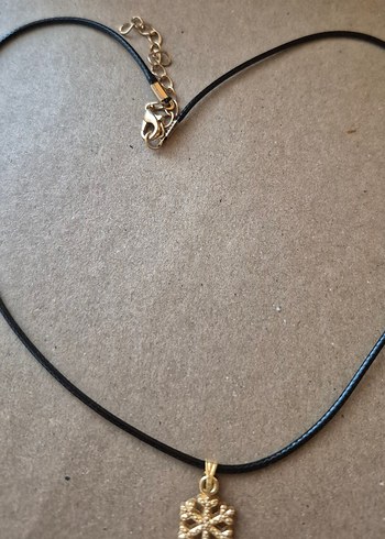 Altın Renkli İp Detaylı Midi Kar Tanesi Kolye - Görsel 4