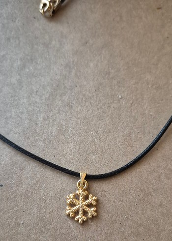 Altın Renkli İp Detaylı Midi Kar Tanesi Kolye - Görsel 3