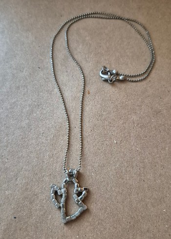 Siyah Taş İşlemeli Zincir Detaylı Midi Melek Kolye - Görsel 5