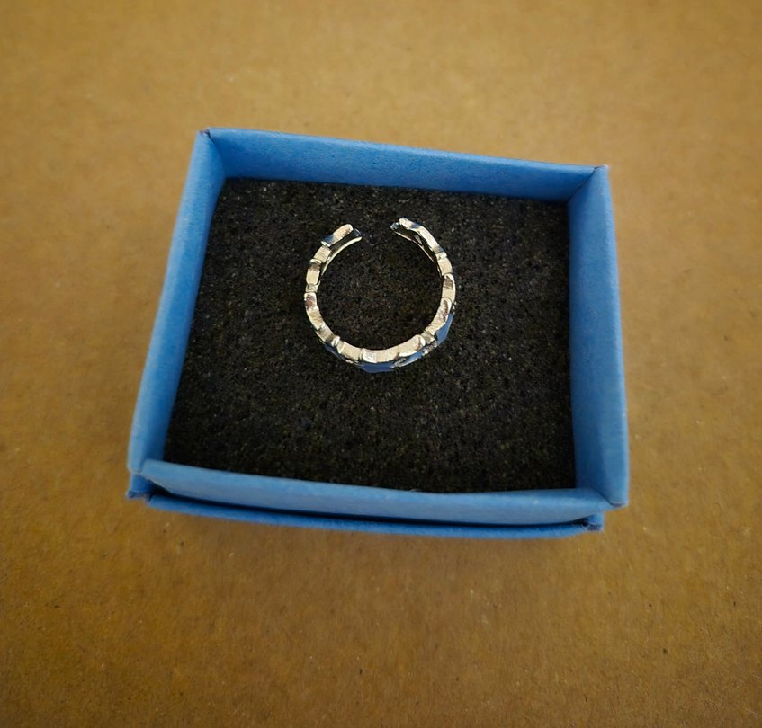 Mavi Zincir Detaylı Yıldız Desenli Kadın Yüzük - Görsel 3