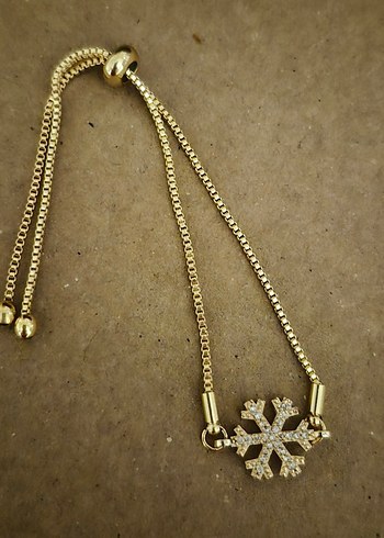 Altın Renk Zincir Detaylı Kadın Bileklik - Görsel 2